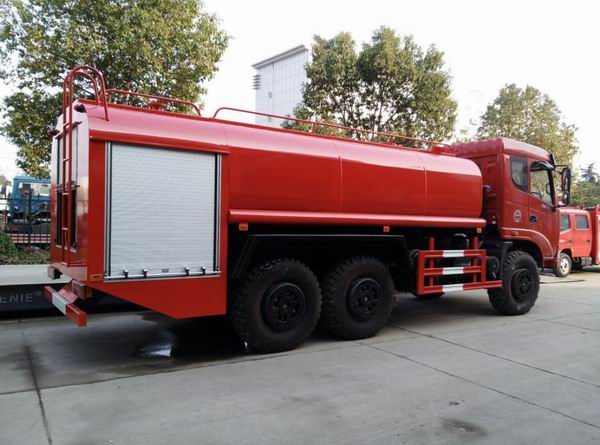 �|�L����ԽҰ����܇��8�������Ö|�LԽҰ܇��ԽҰ݆̥���ƶ��ɵ�4�(q��)����܇��ԓ܇���δ�����Y(ji��)��(g��u)��������ɭ�ֻ�ĵĚ�������gӭ��S�Ҍ����xُ��